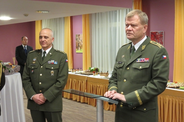 Jako první se ujal slova náčelník Generálního štábu AČR generálporučík Josef Bečvář