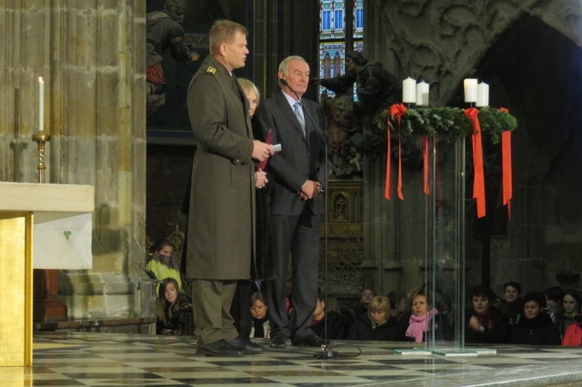 k přítomným promluvil i generálporučík Bečvář