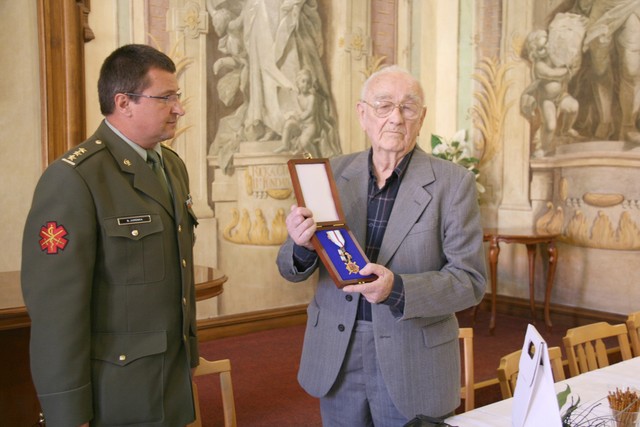 Životní příběh plukovníka ve výslužbě (2)