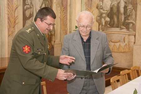 Životní příběh plukovníka ve výslužbě (4)