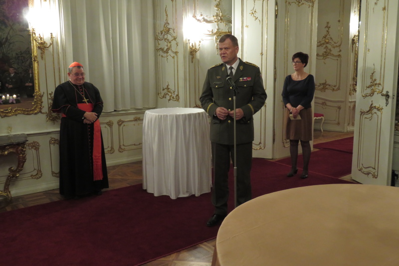 Generálporučík Bečvář poděkoval za péči vojenských kaplanů o naše vojáky