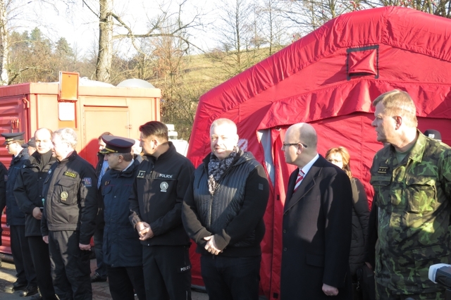 hosté ve Vrběticích při příležitosti ukončení odvozu munice