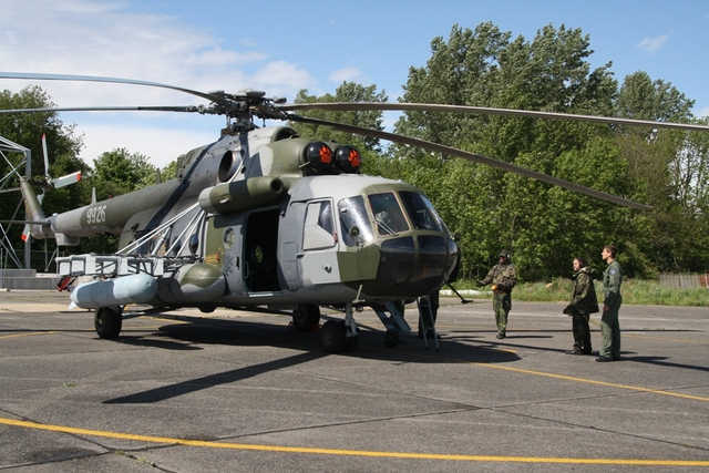 Mi-171š při předletové přípravě
