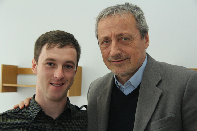 Ministr navštívil zraněného vojáka ve Vojenském rehabilitačním ústavu Slapy