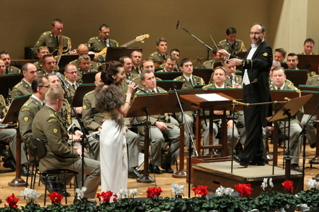 Veliký potlesk sklidila za své vystoupení populární zpěvačka Dasha