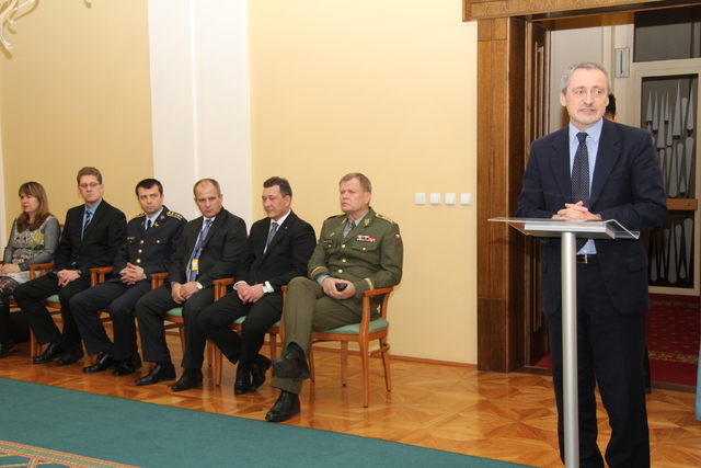 Ceremoniálu se účastnili také NGŠ AČR arm. gen. Josef Bečvář, státní tajemník MO Petr Vančura, ředitel Vojenského zpravodajství plk. Jan Beroun, zástupce náčelníka VKPR plk. Petr Cupák, předsedkyně ČMOSA Renata Kořínková a předsedkyně SOS MO Dagmar Šormová