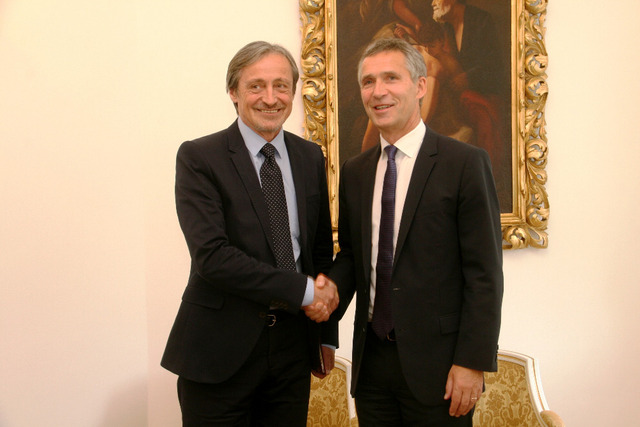 Ministr obrany Martin Stropnický se setkal s generálním tajemníkem NATO 1