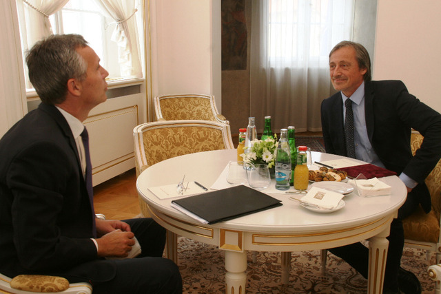 Ministr obrany Martin Stropnický se setkal s generálním tajemníkem NATO 2