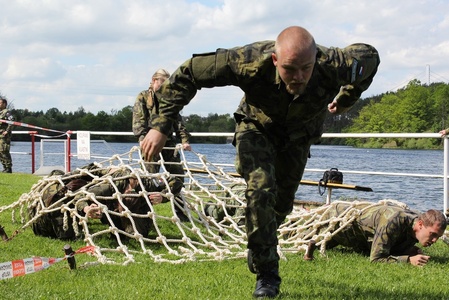 Další z disciplín outdoorové štafety družstev