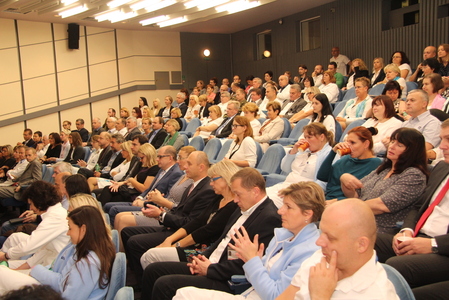 Účastníci konference 5 let vojenské fakultní nemocnice
