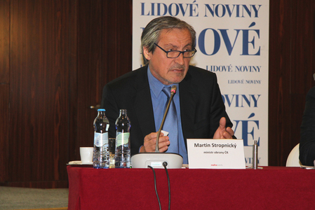 Na armádních zakázkách participuje domácí průmysl, zaznělo na konferenci Lidových novin