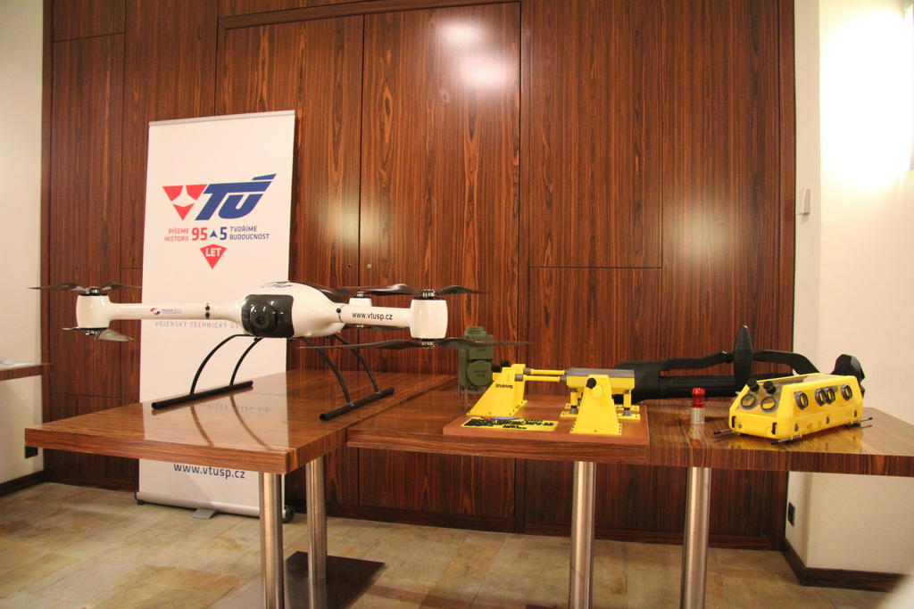 Vojenský technický ústav se představil i malou výstavkou svých produktů