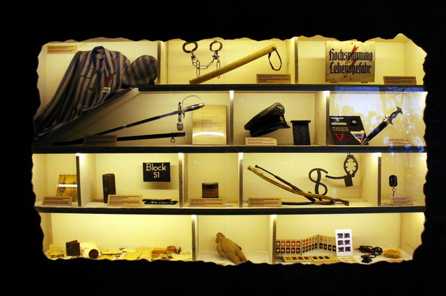 Předměty z dobového vězení