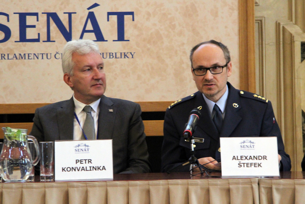 Na konferenci vystoupili prorektor Univerzity obrany plk. gšt. Alexandr Štefek a rektor ČVUT Petr Konvalinka.