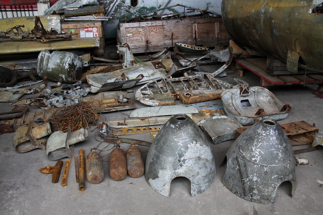 Nakládání a vykládání Pe-2