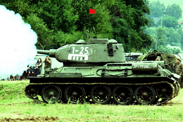 Tankový den v Lešanech (7)
