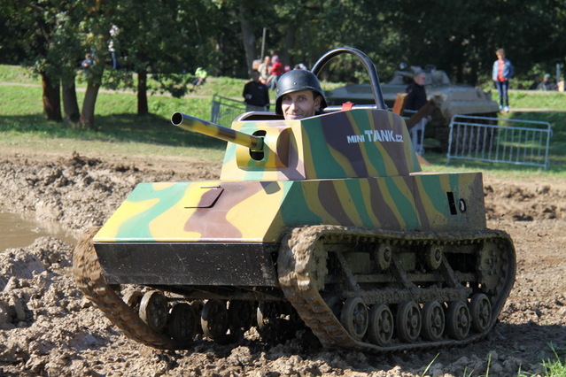 Dětský den ve Vojenském technickém muzeu Lešany 