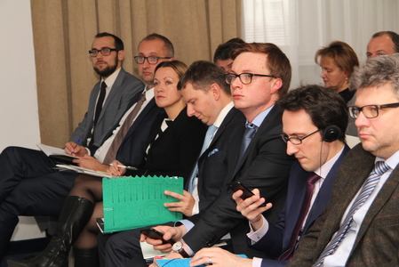 Zástupci Úřadu vlády ČR, Evropské komise a ministerstva obrany