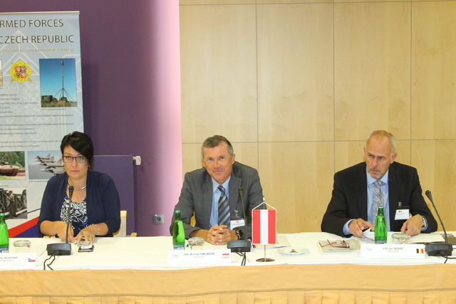 Delegáti z Rakouska a Belgie