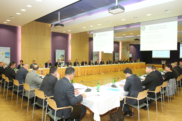 Zasedání se konalo v Domě armády Praha