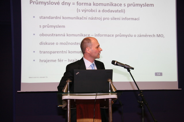 Poradce ministra obrany Rostislav Frys hovoří o důvodech konání Průmyslových dní