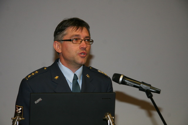 Zástupce ředitele AKIS plk. František Ridzák představuje detaily projektu