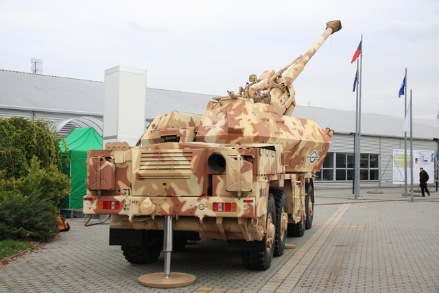 Většina návštěvníků viděla poprvé modernizovanou samohybnou kanonovou houfnici DANA-M1 CZ