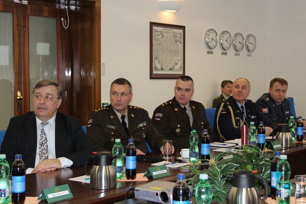 Generálové jednali na Generálním štábu AČR o dalším rozvoji vzájemné spolupráce obou armád
