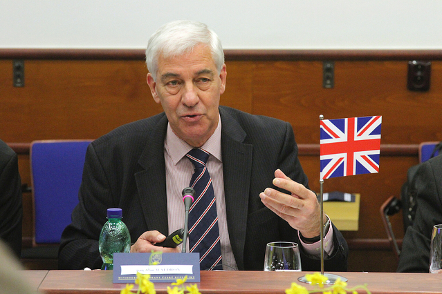 Alan Waldron, bývalý ředitel leteckých operací ministerstva obrany VB