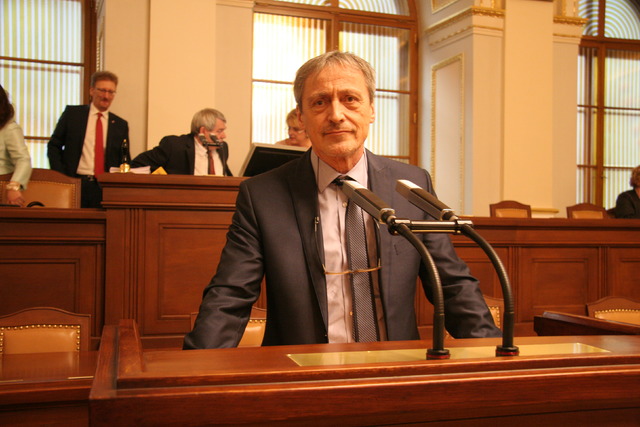 Ministr obrany Martin Stropnický v Poslanecké sněmovně ČR