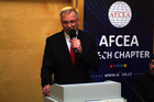 Ministr obrany během svého vystoupení ke členům AFCEA