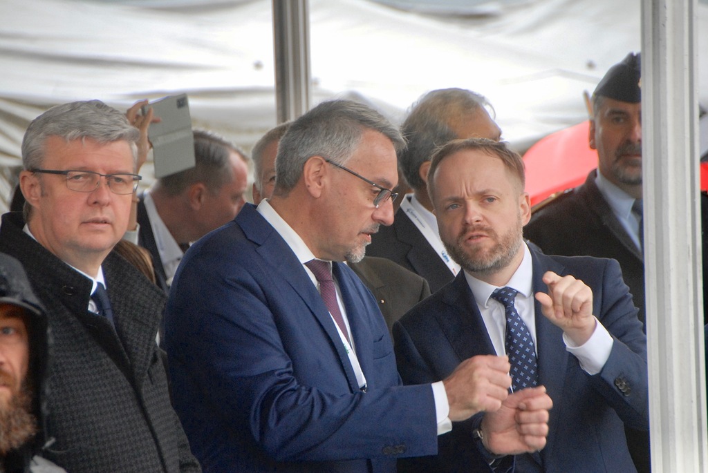 Ministr obrany v rozhovoru s ministrem zahraničních věcí