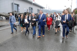 Ministr obrany si i s doprovodem IDET prohlédl