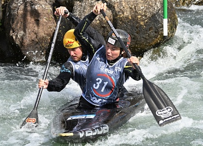 C2 mix Tereza Fišerová, Jakub Jáně