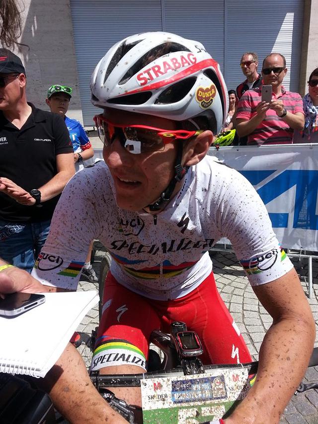 Jaroslav Kulhavý v cíli evropského šampionátu v maratonu
