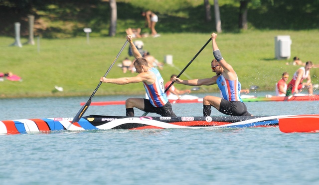 Jaroslav Radoň a  Filip Dvořák obsadili 8. místo a o OH se poperou příští rok na jaře.