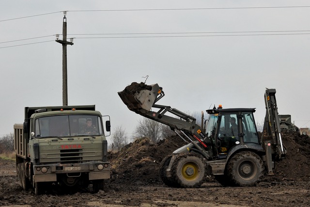 Traktor-bagr JCB 4CX