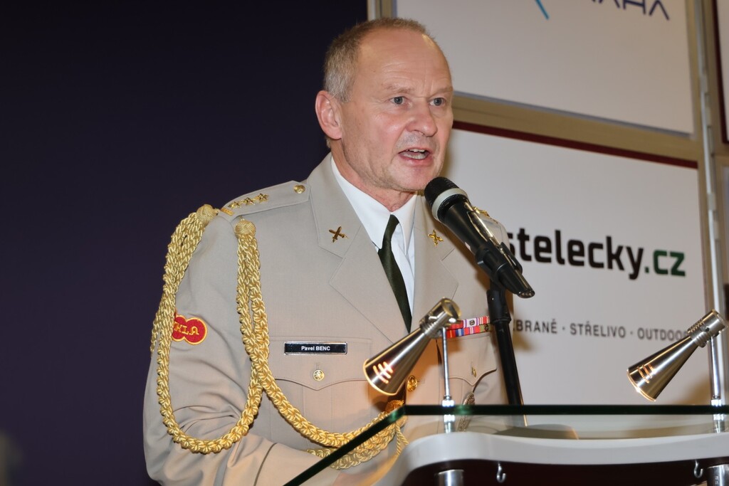 Dům armády hostil tradiční setkání jubilantů Dukly