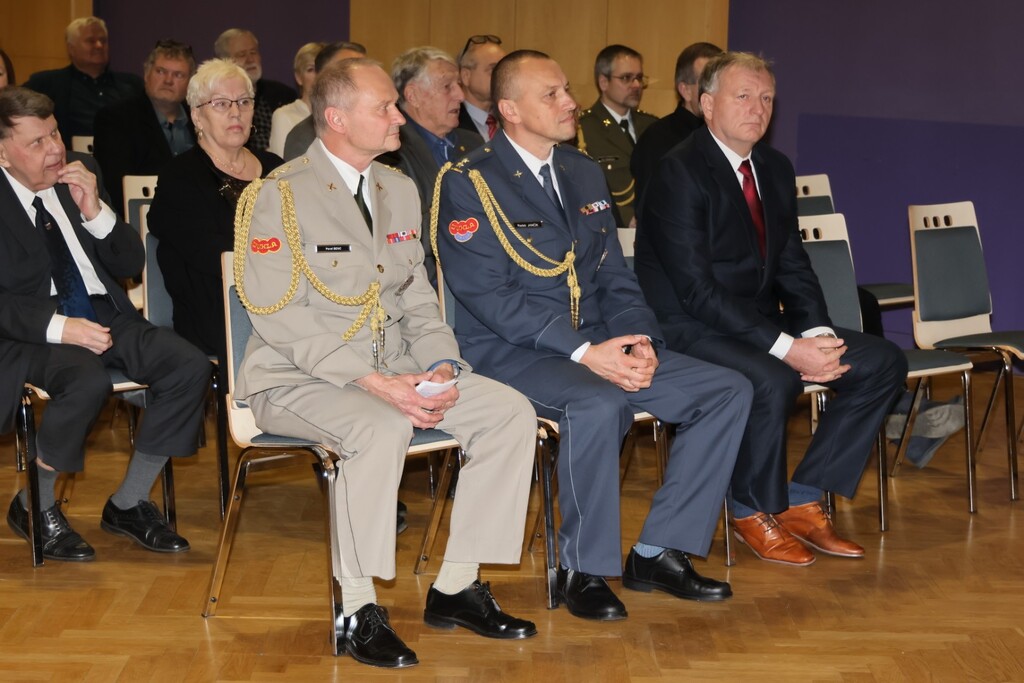 Dům armády hostil tradiční setkání jubilantů Dukly