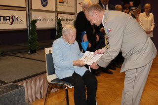 Dům armády hostil tradiční setkání jubilantů Dukly