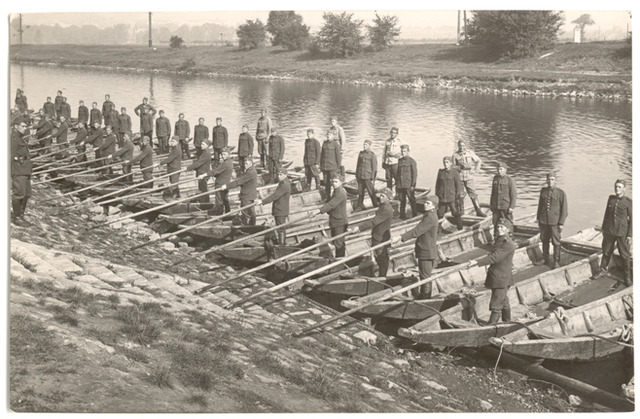 Karlín výcvik na Vltavě