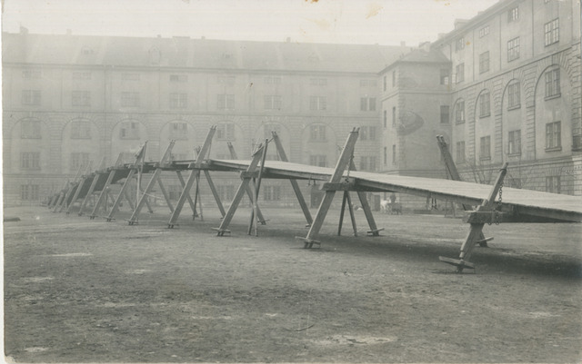 Kasárna Karlín lávka