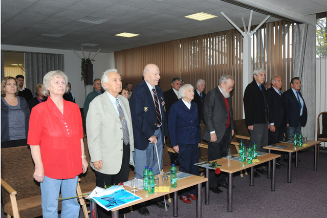 Uctění vzpomínky na padlé vojáky minutou ticha