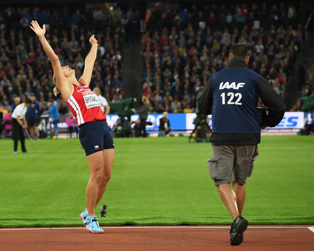 Konec soutěže. Špotáková je mistryní světa.