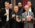 Ilustrační obrázek ke článkuFotbalová Dukla křtila DVD film Hrdý na svůj klub a knihu Dukla mezi mrakodrapy