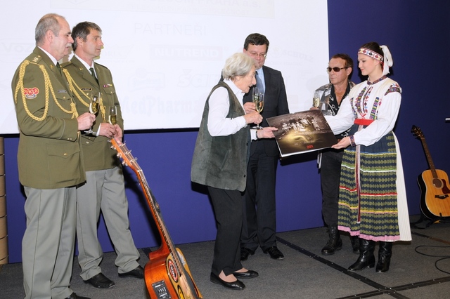 Křtí Dana Zátopková