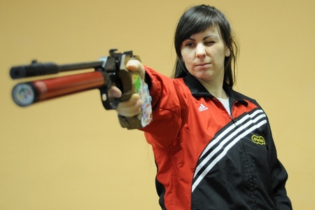 Lence Maruškové selhala pistole