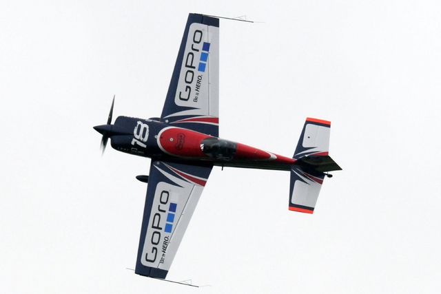 Letoun Petra Kopfsteina s logem Dukly