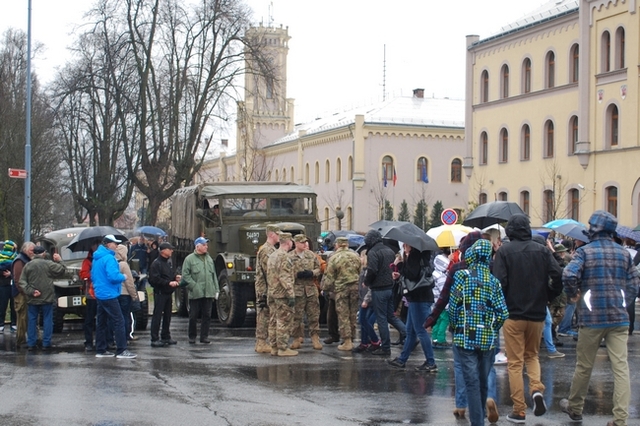 Příjezd konvoje do Liberce