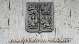 Ilustrační obrázek ke článkuHlavní hygienička MO nařídila příslušníkům resortu plnit mimořádná opatření